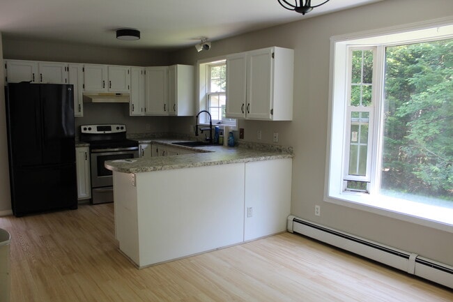 Building Photo - 64 Smithwood Dr