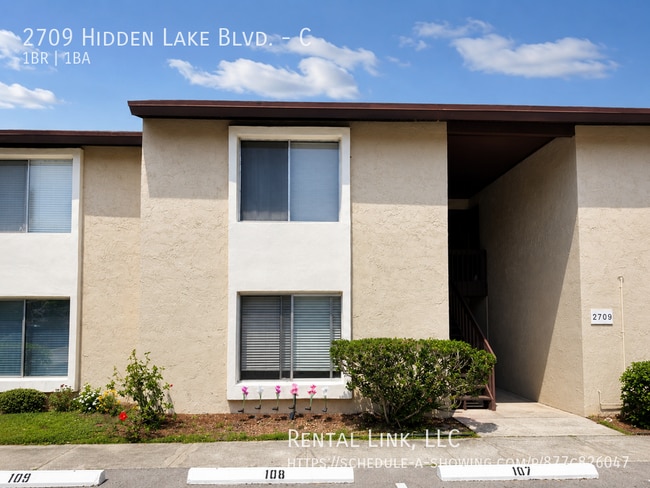 Building Photo - 2709 Hidden Lake Blvd