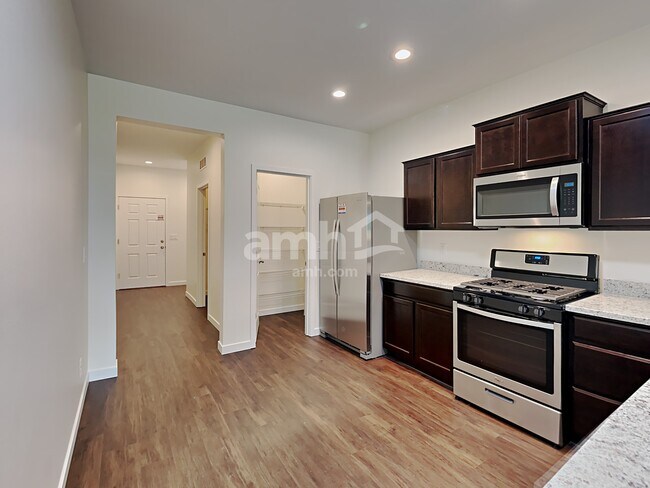 Foto del edificio - 19429 21st Ave Ct E