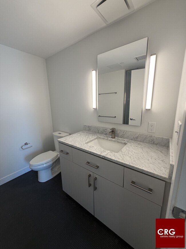 Foto del edificio - 54-55 Brighton Ave. Unit U513