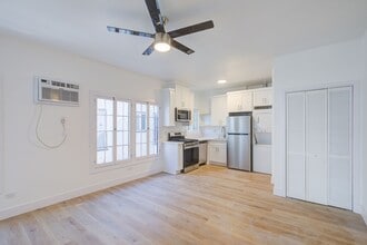 Building Photo - Lexington Residences