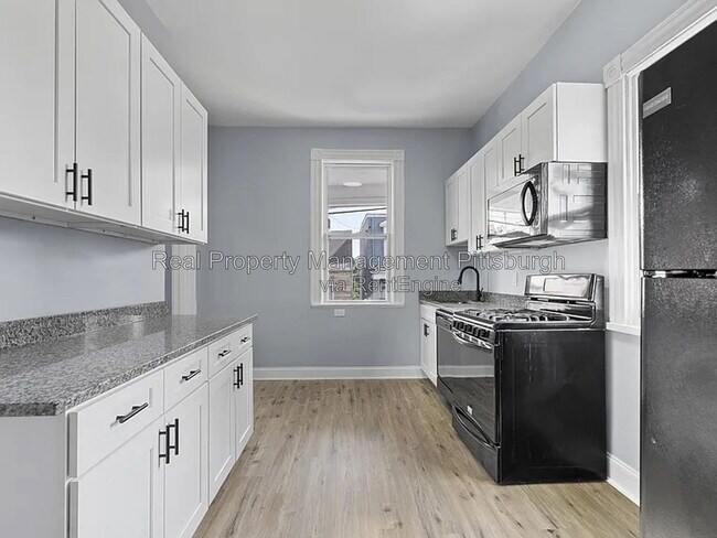 Foto del edificio - 2721 Cobden St