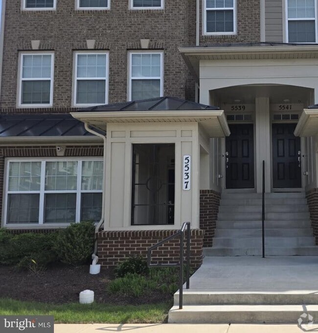 Building Photo - 5539 Lanteen St