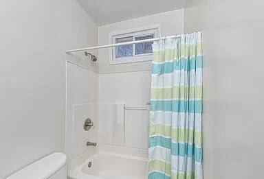 Foto del edificio - 5948 Clayton Ave