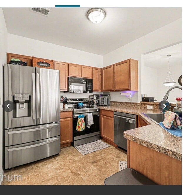 Foto del edificio - 28218 S Pointe Ln