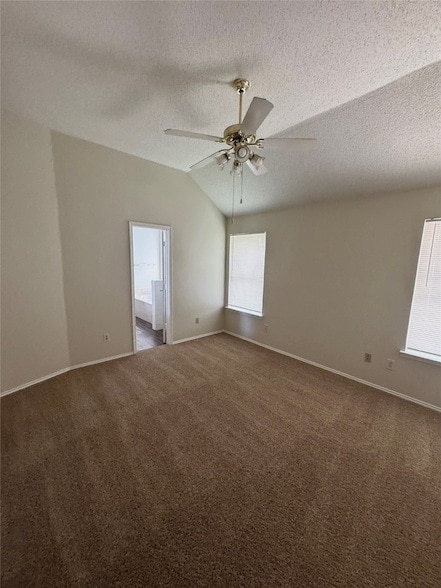 Building Photo - 6513 White Oak Dr