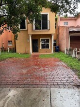 Building Photo - 670 SW 11th St