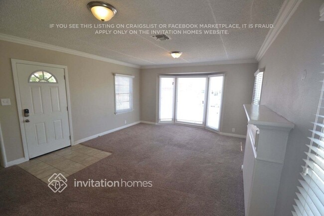 Building Photo - 836 W 109th Pl