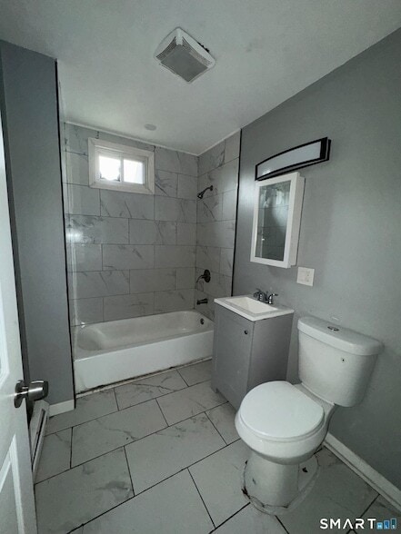 Building Photo - 161 Lamberton St