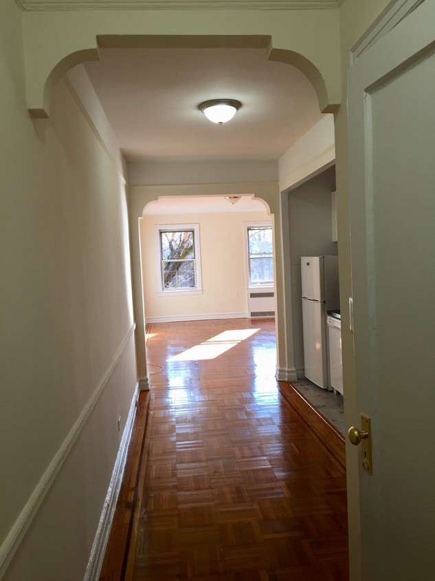 Primary Photo - 111-20 76th Rd