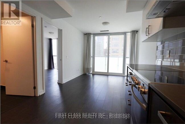 Building Photo - 125 Redpath Ave