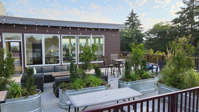 Foto del edificio - Admiral Station