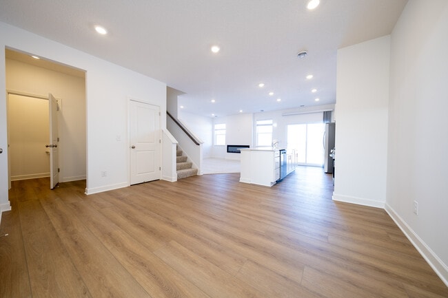 Foto del edificio - 2255 Tyrone Dr