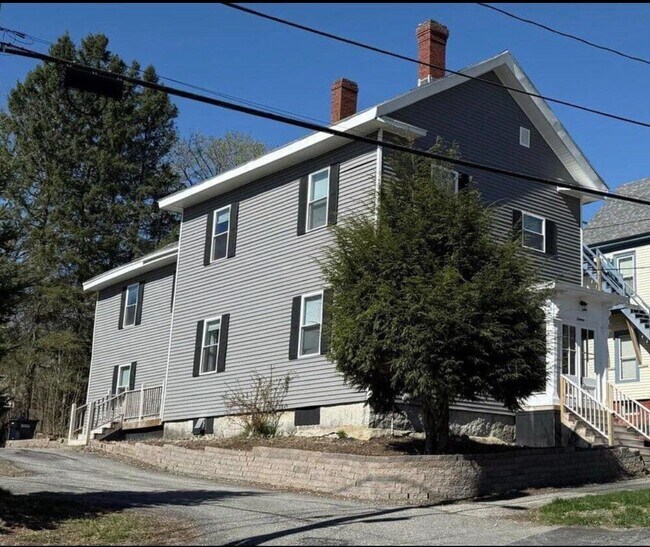 Foto del edificio - 16 Highland Ave