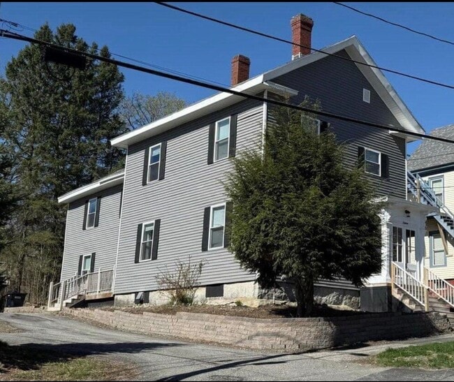 Building Photo - 16 Highland Ave