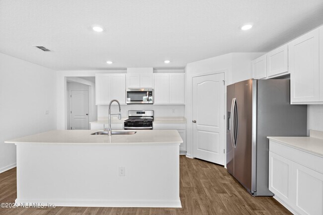 Building Photo - 197 Ardila Cir