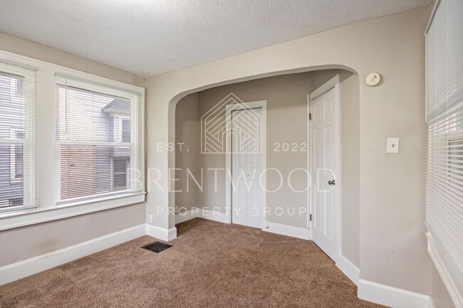Foto del edificio - Updated and Move-In Ready 4-Bedroom Home
