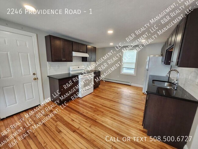 Foto del edificio - 2246 Providence Rd