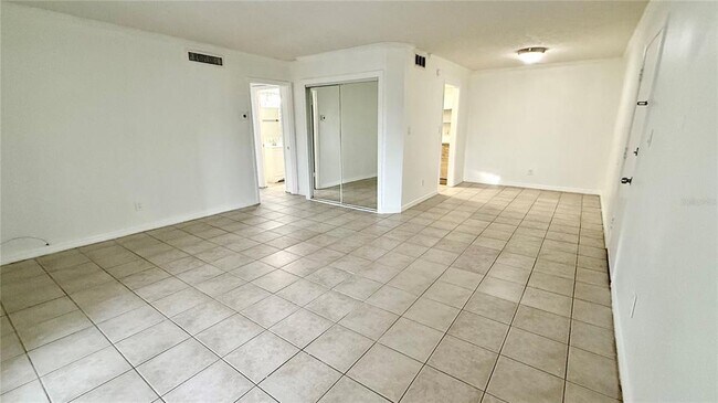 Foto del edificio - 415 Wymore Rd