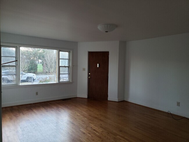 Foto del edificio - 2 Bedroom 1 Bath for rent $950.00