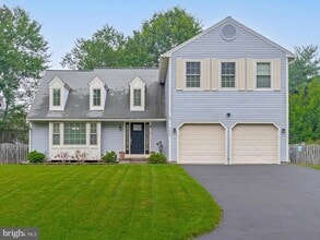 Building Photo - 3044 Emerald Chase Dr