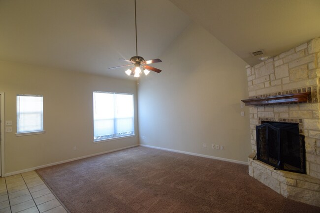 Foto del edificio - 1706 Walker Pl Blvd