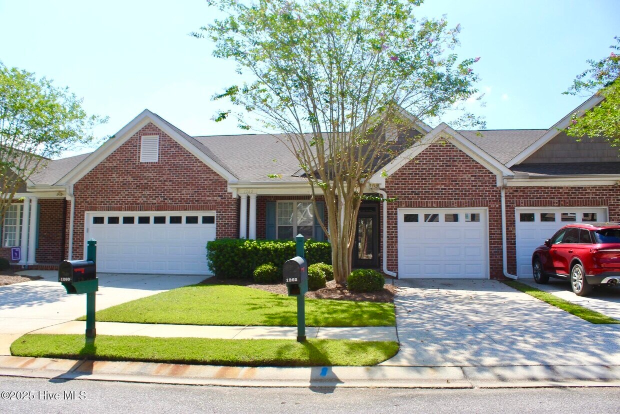 Primary Photo - 1262 Greensview Cir