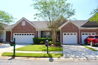 Building Photo - 1262 Greensview Cir