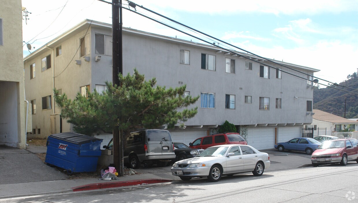 Building Photo - 9948 Tujunga Canyon Blvd