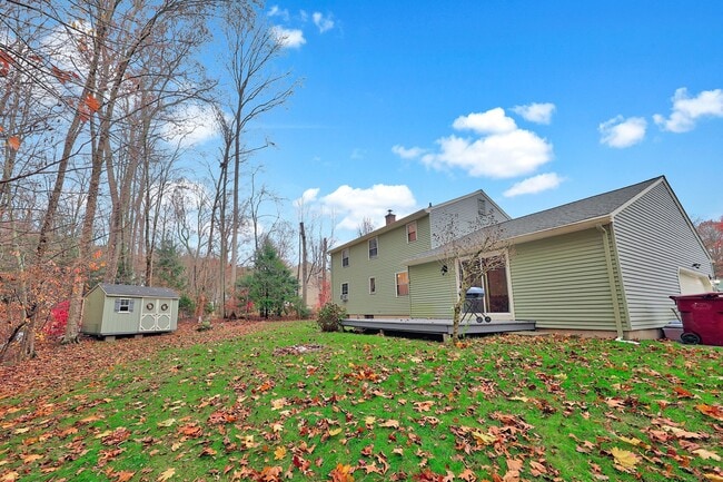 Building Photo - 138 Wildwood Cir