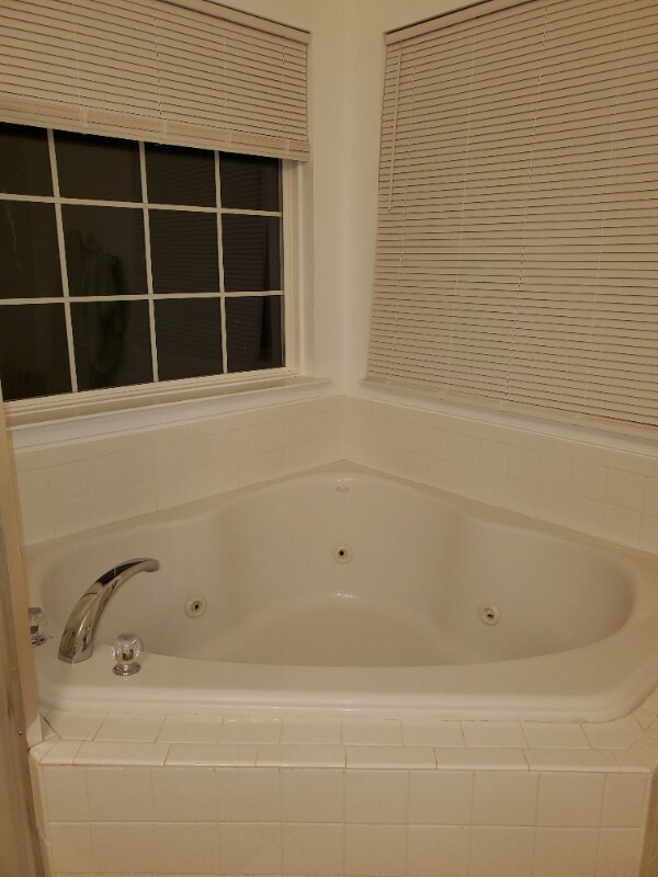 Foto principal - 2753 Zeek Ln
