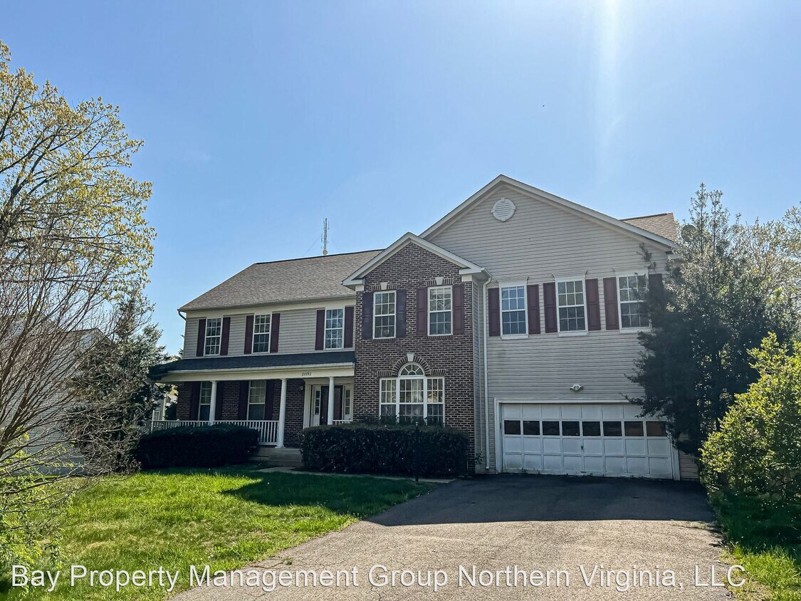 Primary Photo - 6 br, 3.5 bath House - 13592 Den Hollow Ct