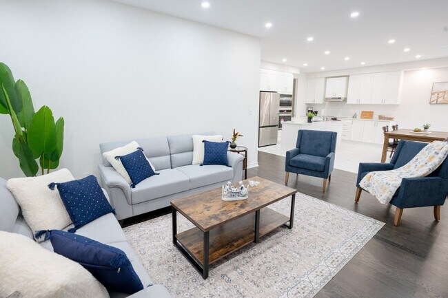 Photo du bâtiment - 91 Bluebird Blvd