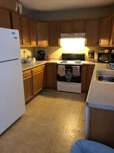 Building Photo - 75 Sailly Ave