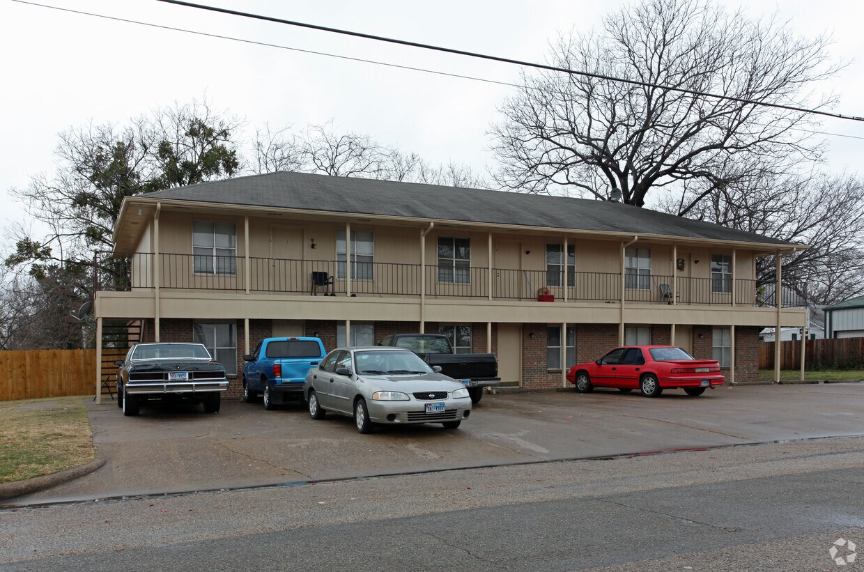 295 S Sherman St, Ennis, TX 75119 Apartments in Ennis, TX