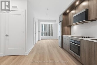 Building Photo - 60 Central Park Roadway