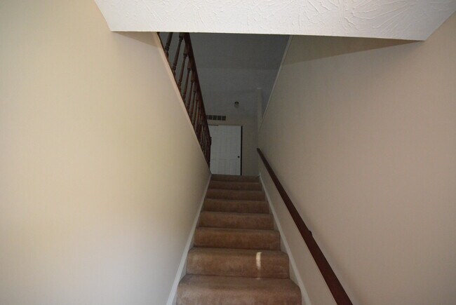 Building Photo - 10878 Ponds Ln