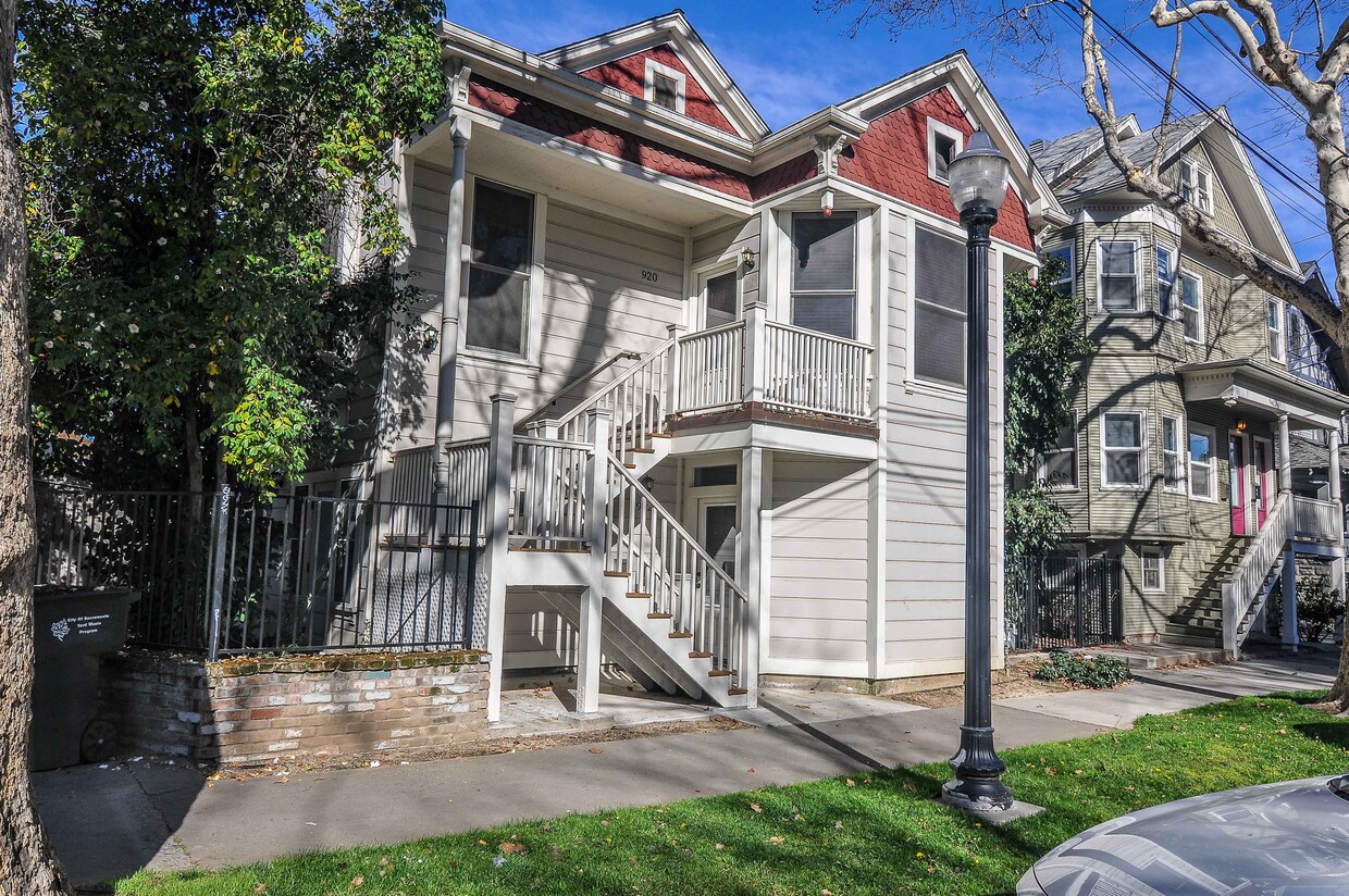 Primary Photo - 922 27th st