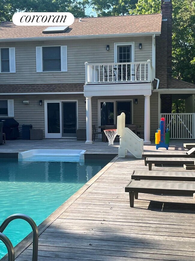 Building Photo - 38 Ridge Rd