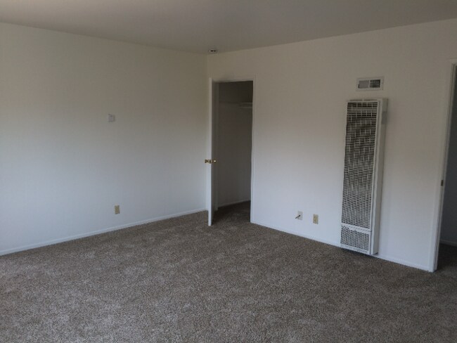 Foto del edificio - 205 Avery Ln
