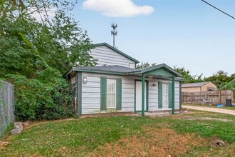 Building Photo - 105 Clear Lake Rd