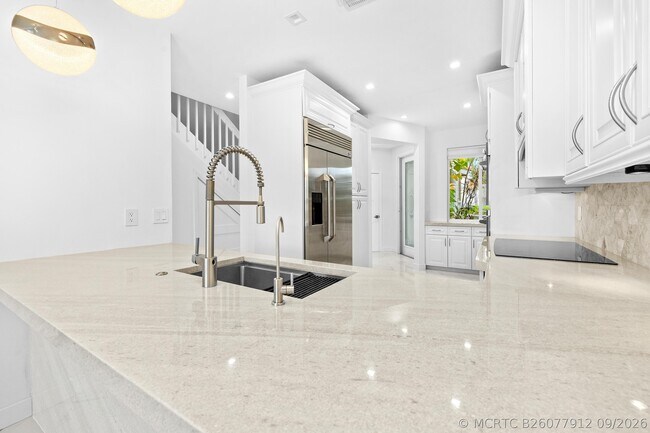 Foto del edificio - 88 N Lakeshore Dr