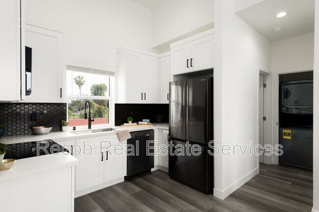 Foto del edificio - 1638 Elm Ave