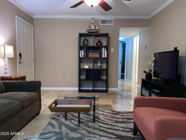 Foto del edificio - 3500 Hayden Rd