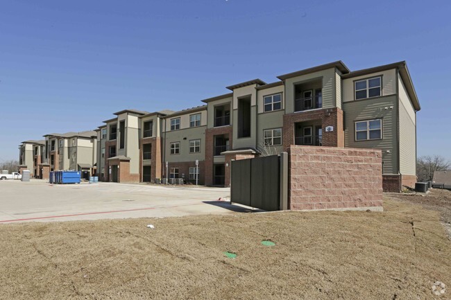 Hutchins Gateway Apartments - Hutchins, TX | Apartments.com