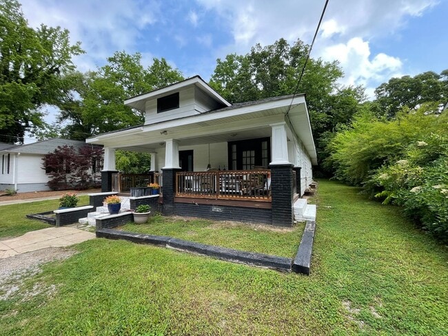Building Photo - Nice 2/1 House in Old East Rome- $1,295