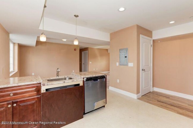 Foto del edificio - 224 Shrewsbury Ave