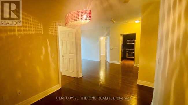 Building Photo - 35-1735 Balmuto St