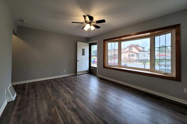 Foto del edificio - 2716 White Oak Ave
