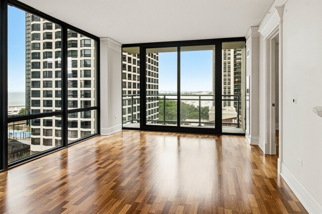Building Photo - 201 N Westshore Dr